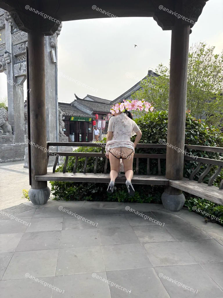 新内裤要穿出来溜溜 #情趣内裤 #露出大赛 #反差人妻 @anavicgrecceu1 @luchu888 @luchu888888 @wqganenshi_ https://t.co/bdaxtLxMGU