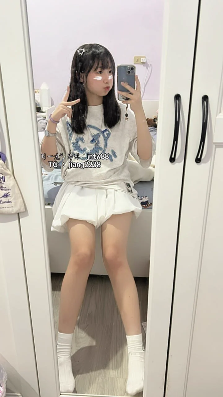 156公分 C 剛成年學生妹 有人要認識嗎🤩 按❤520 https://t.co/H0kFX6uFBd