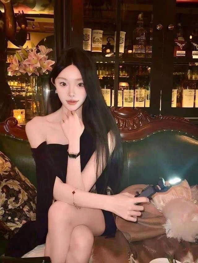 北京 美人评价 北上广高分妹（总分10分，感谢小哥评分）📷颜值:9📷服务:10📷态度:10📷Gzs环境:📷高冷/健谈:健谈❗总体体验:腰功没得说 很顶评价享受第11次一折大号👉🏻白鹤🥇私人订制@bh8881bot https://t.co/mjm4GzbN2Z