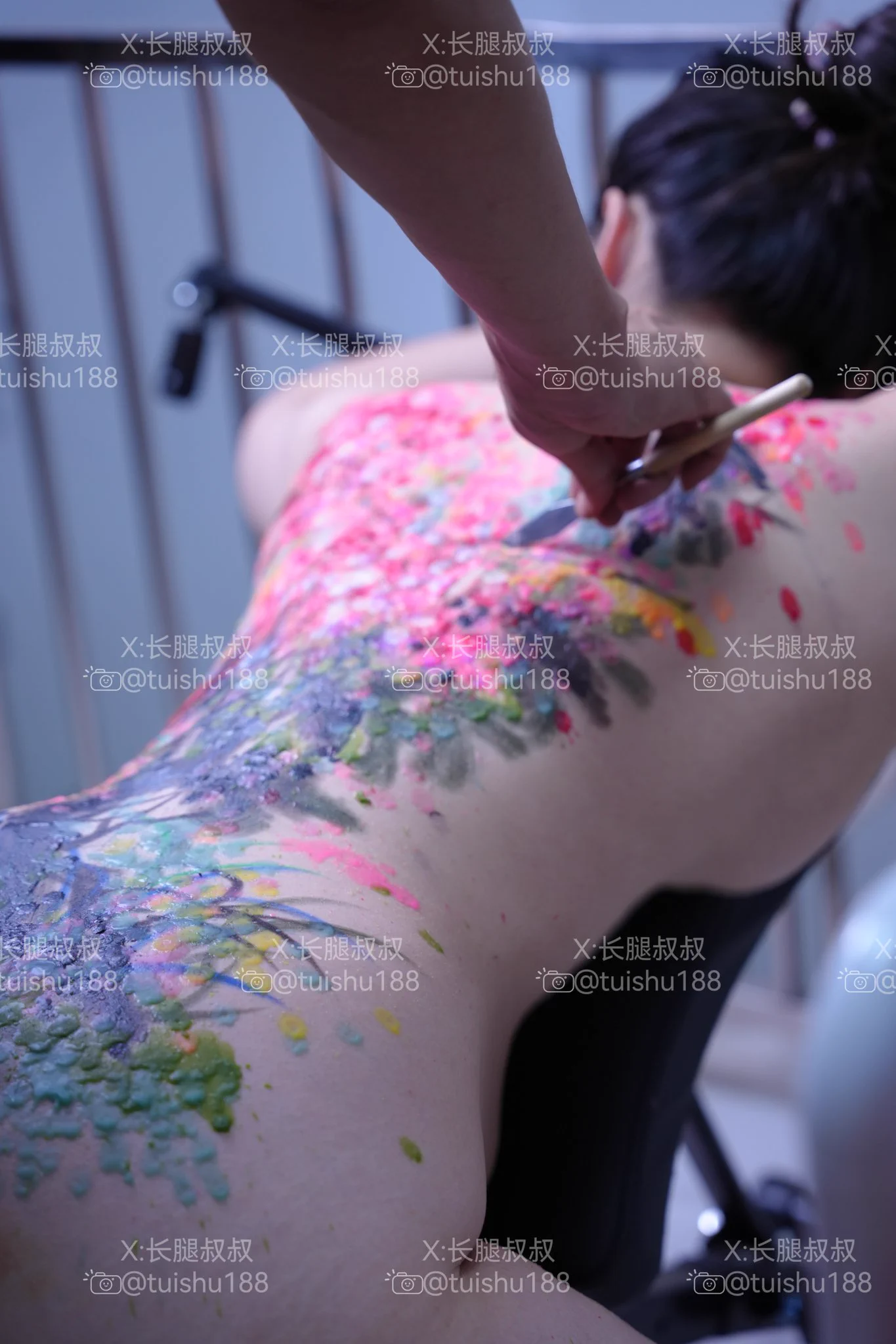 圈内滴蜡第一人长腿叔叔滴蜡作品《国韵系列》喜欢的点赞转发摄影📸 : @mingxuan994滴蜡🕯：@tuishu188模特：@琛宝投稿 📭:@Fengsiyuan @wqganenshi_ @tbzt2024 #杭州 #青岛 #临沂#sm #捆绑 #私房 #滴蜡 https://t.co/IOmUhV7f1d