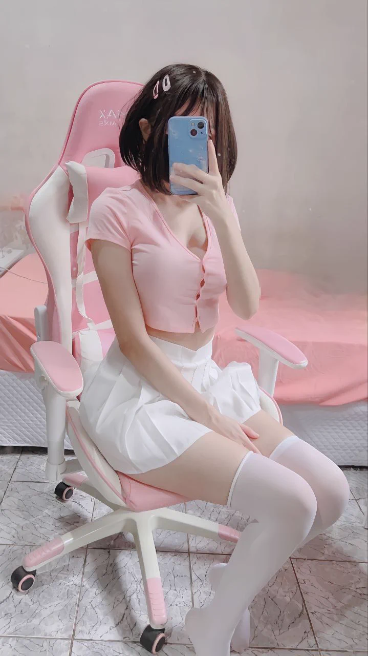 what would u do if u found me like this? https://t.co/Yt4O4g2fkh