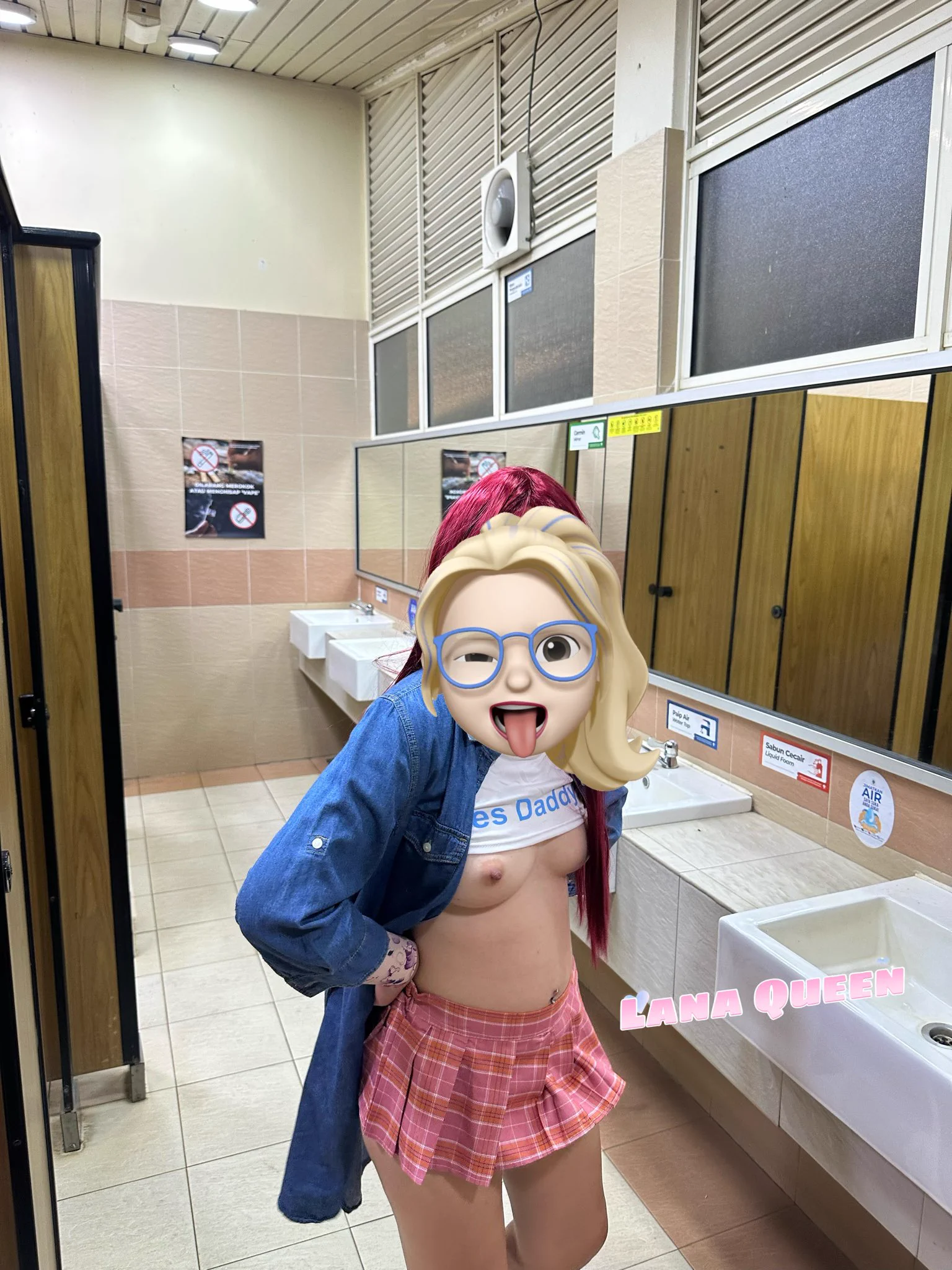Wataa ❤️@Lanaqueen2005xi @ypzs888 @luchu888 @luchu8888 @luchu888888 @51luchu_ @Public_Catgirl1 #原创 #情侣 #户外挑战 #裸体 #外露 #露出 https://t.co/faunelgie9