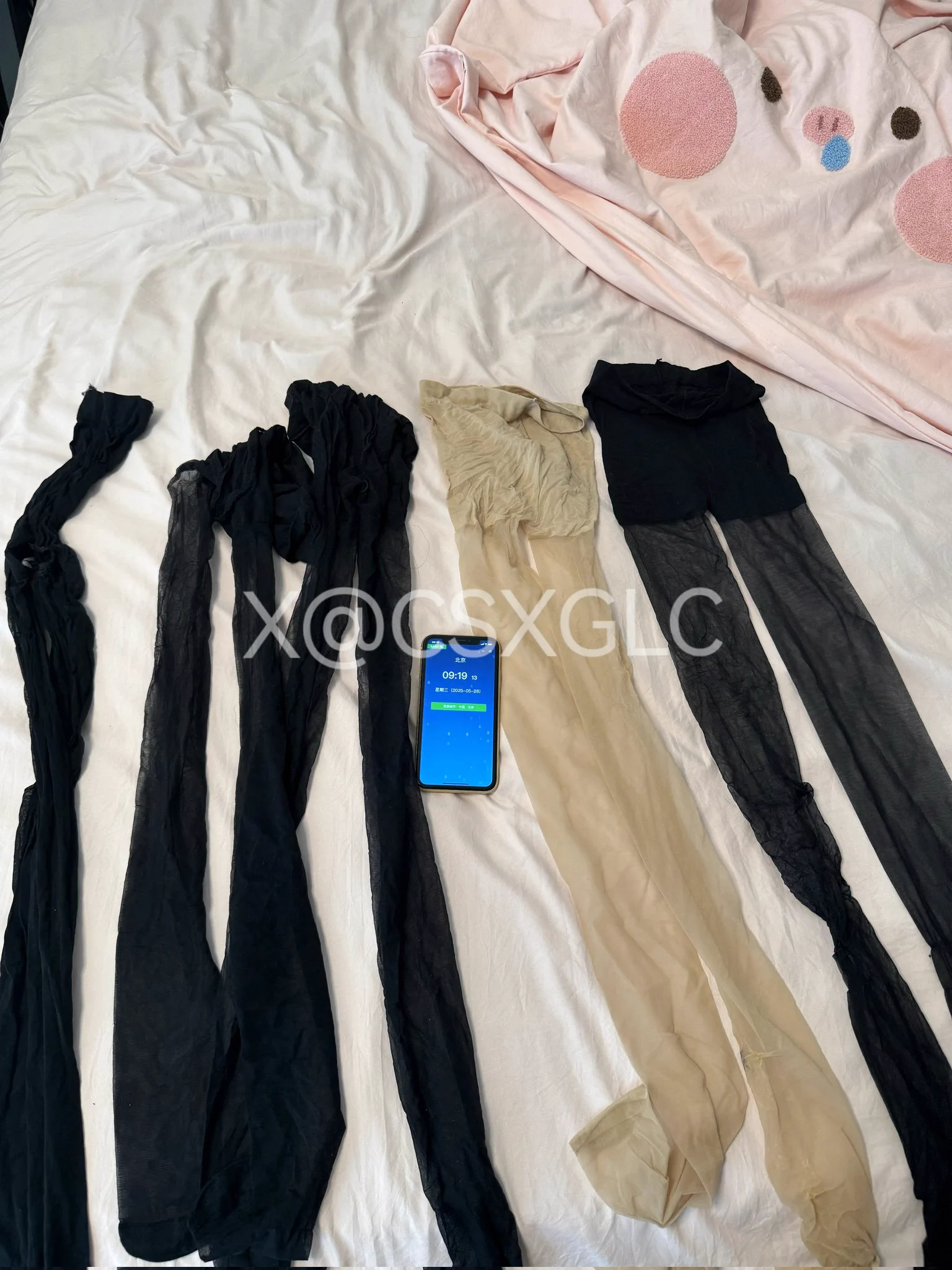 029陕西西安，坐标高新，同好老哥找人上门打胶保养女友的内衣内裤鞋子，可以选自己喜欢的带走。有相关经验素质高的优先，口嗨鸽子勿扰，熟悉了有机会可以线下玩脚，感兴趣的私。 https://t.co/jyIezahO3h
