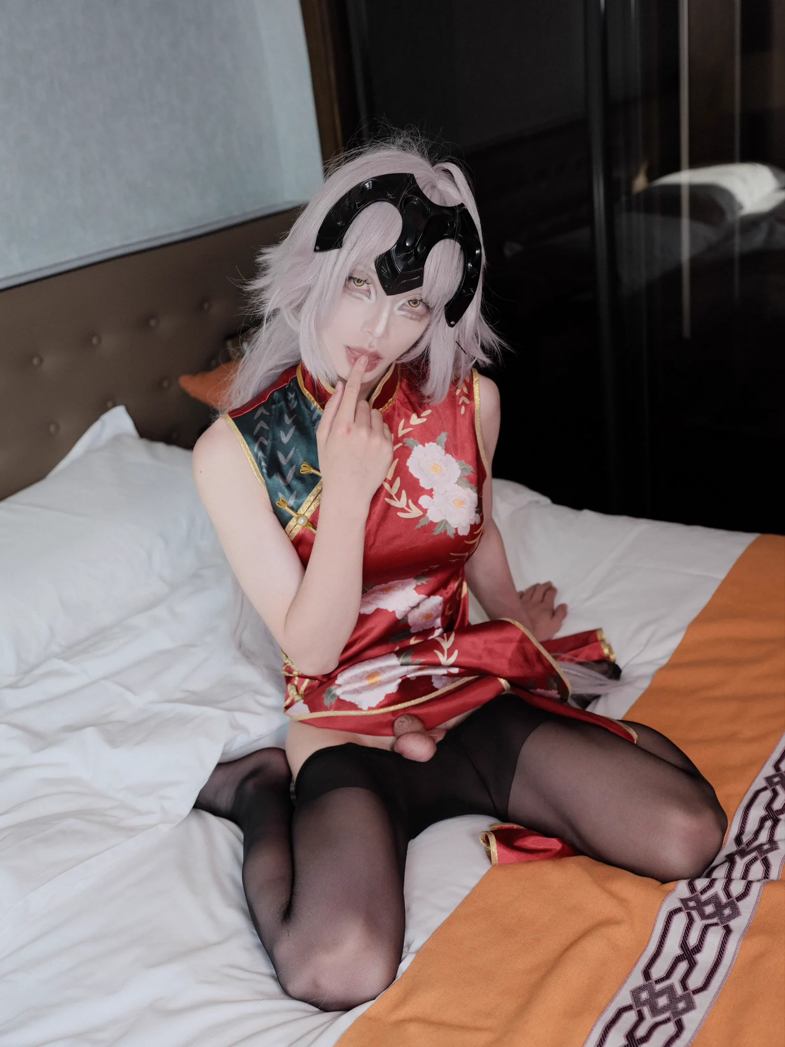 看着我 说你想要什么？#男娘 #娼 #旗袍 https://t.co/UuUcM3DP2u