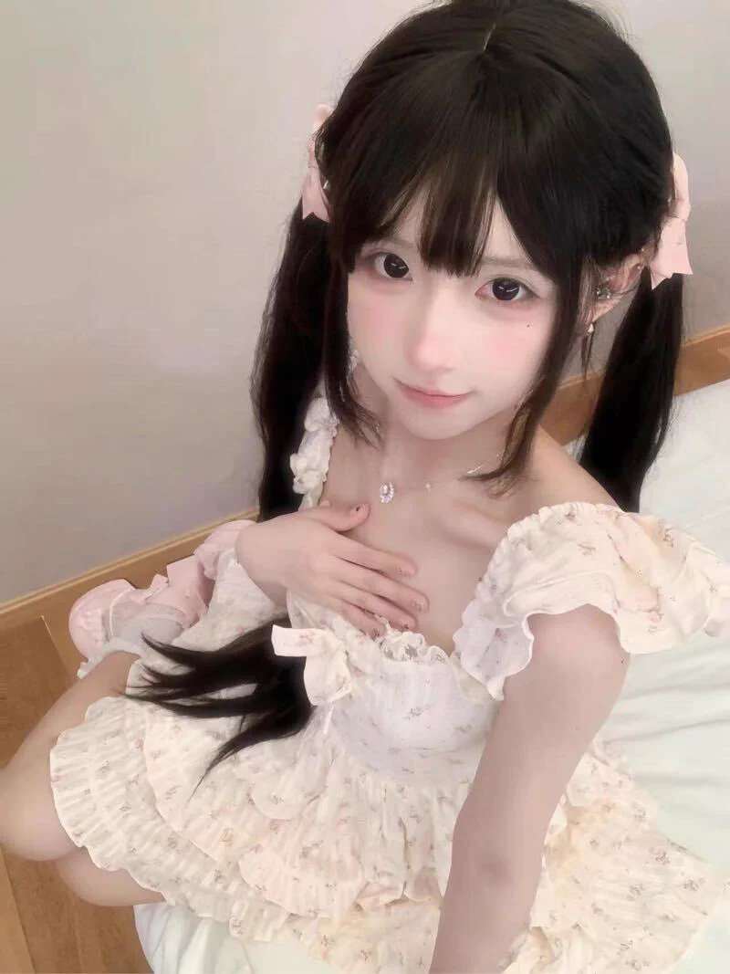 每日推荐💥💥💥✨坐标：#上海✨年龄：06✨身高：160✨体重：82✨🐻：C🫧 极品萝莉 高情商懂事 高度配合 刚破处 纯三点粉女友体验Q🐧：3209423166V🛰️：callme_97💖门槛99r开路（加我备注口令）💖⚡https://t.co/RjlFRi9sdg https://t.co/aUEvVVy5Bj