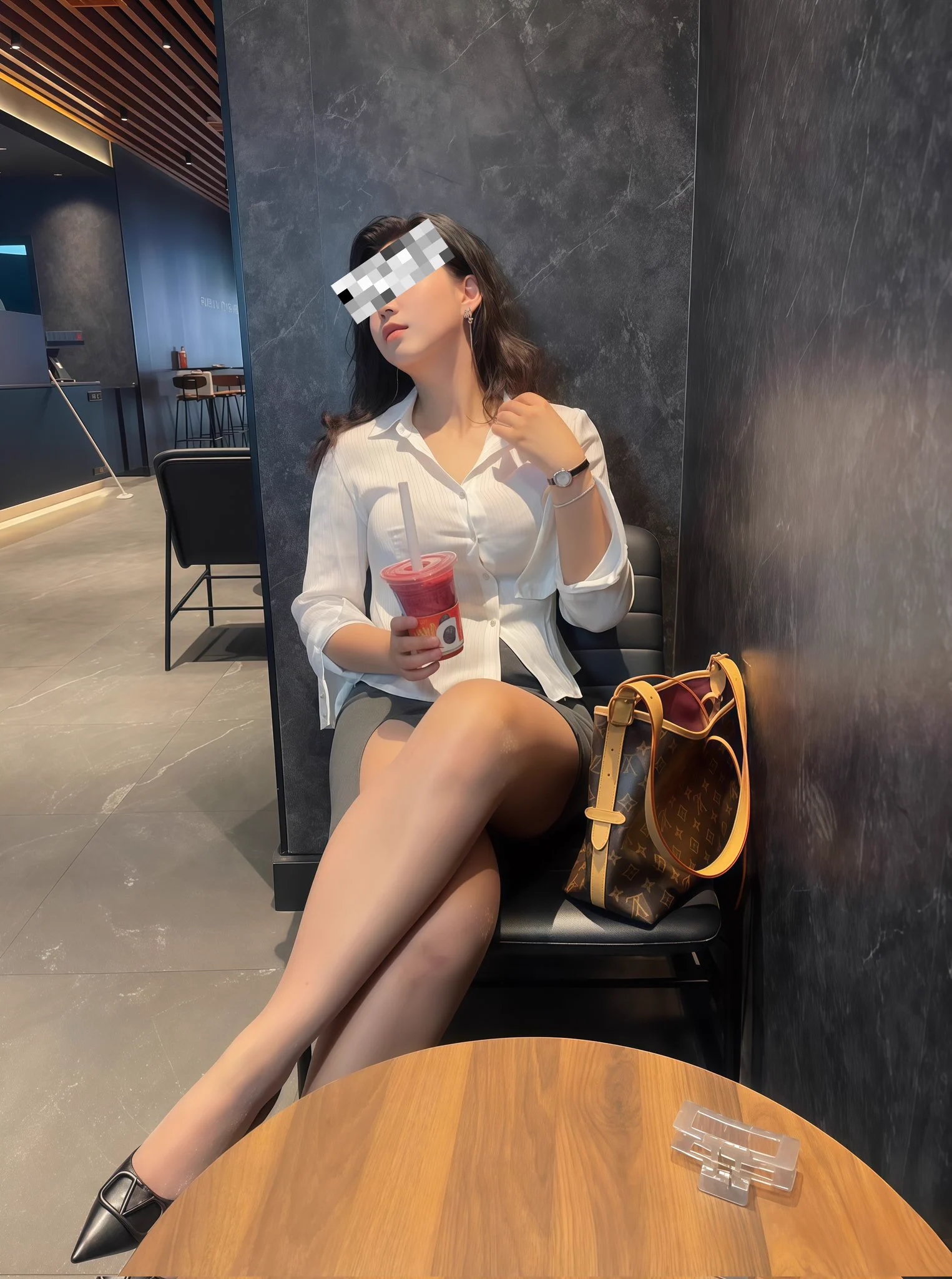 小时候总羡慕那些温柔从容的🧚大姐姐，✨如今终于活成了自己喜欢的模样。✨时间教会我的不仅是成长，还有不慌不忙的优雅。🌿你也在成为理想中的自己吗？🌿 https://t.co/EXWNUjiSmg