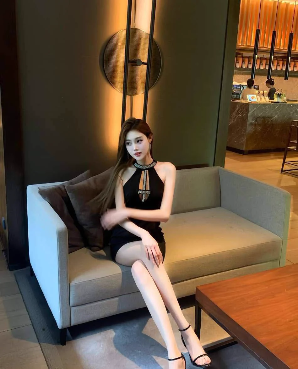 #上海 萌萌兔 #普陀 A380 拍摄模特𝐀𝐝𝐝𝐫𝐞𝐬𝐬*：时尚博主01年          𝐁𝐮𝐬𝐭*：天然 D 🐻           𝐇𝐞𝐢𝐠𝐡𝐭*：180cm•  CHARACTERISTIC特色：筷子腿 A4腰•  🉑️纯可欲 女友感十足 真实💮 https://t.co/ARcdefkQxw
