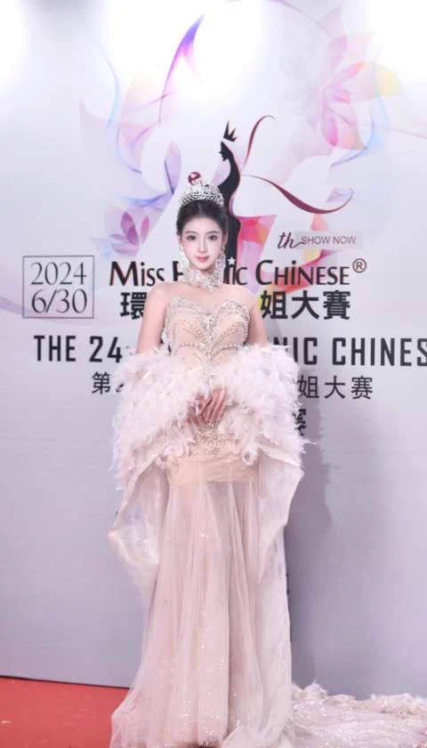 北京𝟏𝟕𝟕₩ 天然 D  0整車模 臀模 時裝模特 环球小姐可一字馬 有马甲线 喜胖勿扰          纯欲性感天花板            漫画高挑身材 折角腰 女团成员 门面担当           酷 飒 甜 辣 纯 欲 A ❛‿˂̵✧                                女 朋 友 feel~南宫梦大号🍑@ngm7736 https://t.co/xirIqjsRUo
