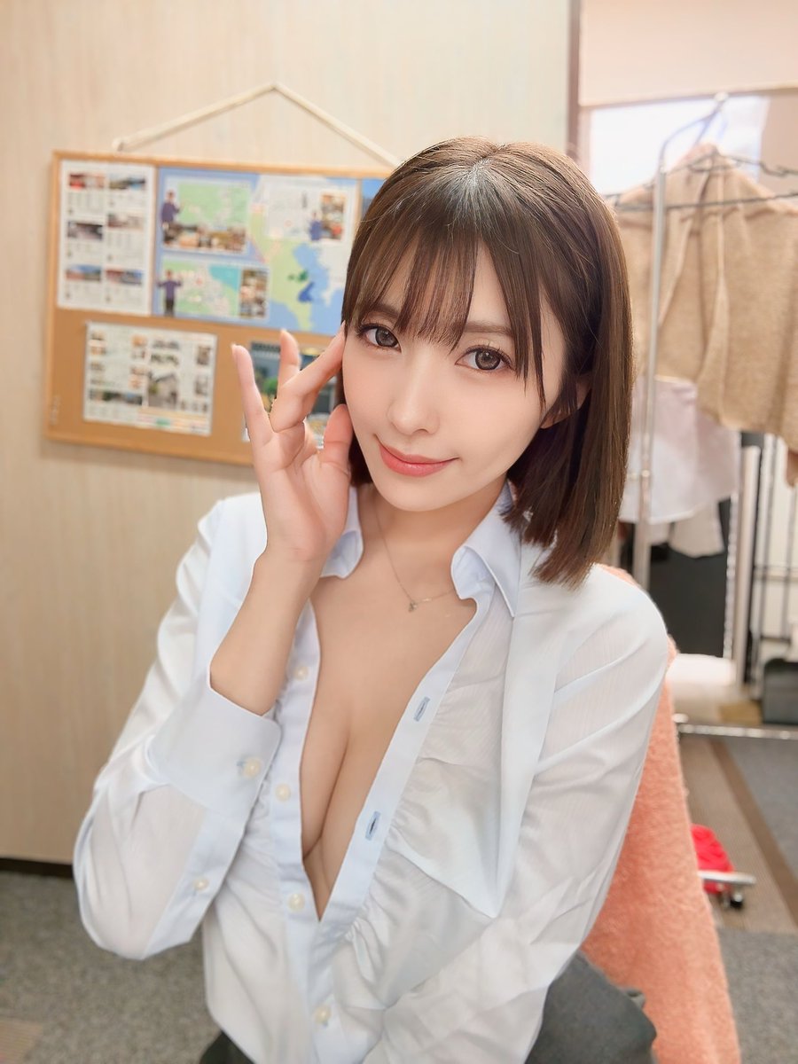 おはよう☀️

日曜日！
今日も雨やけど、、、
気を抜かずに頑張ります🥺🙌💕

それでは今日もファイト～オー😘 https://t.co/AAcl7XYQF3