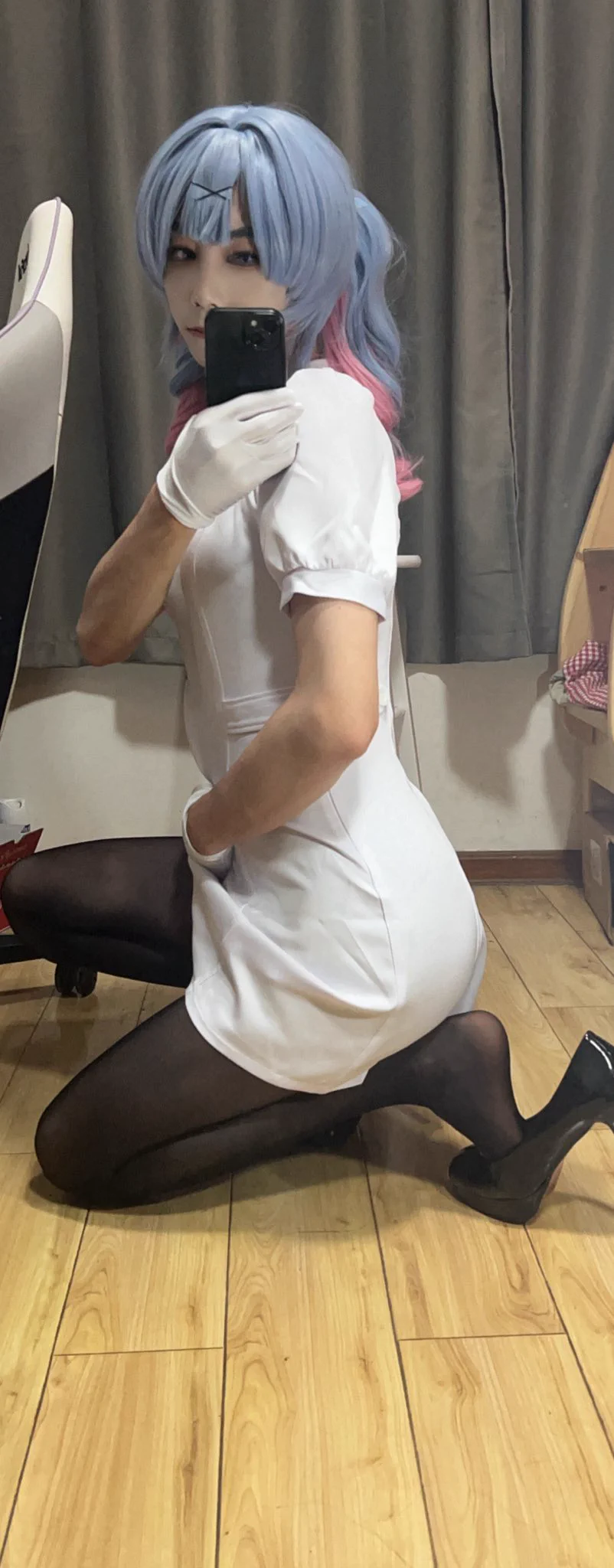 发🔥了？那还不快过来让我打两针💉#伪娘 #男の娘ᅠ #兔子洞 #黑丝 #护士服 https://t.co/v4amHO2zTD