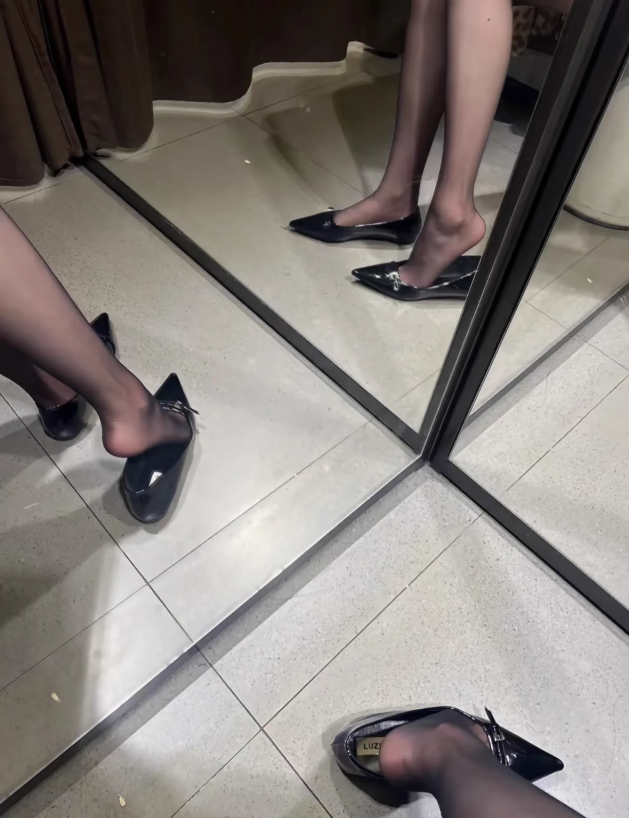 今晚打在妈妈的脚上～ https://t.co/7XVikyOOyN