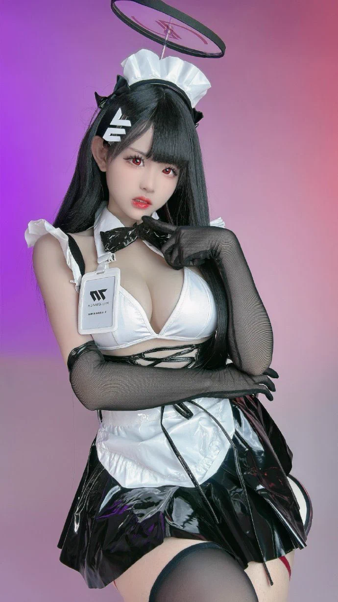 被踹一脚就老实了#蔚蓝档案#调月莉音#互fo https://t.co/nvyfwutaGT