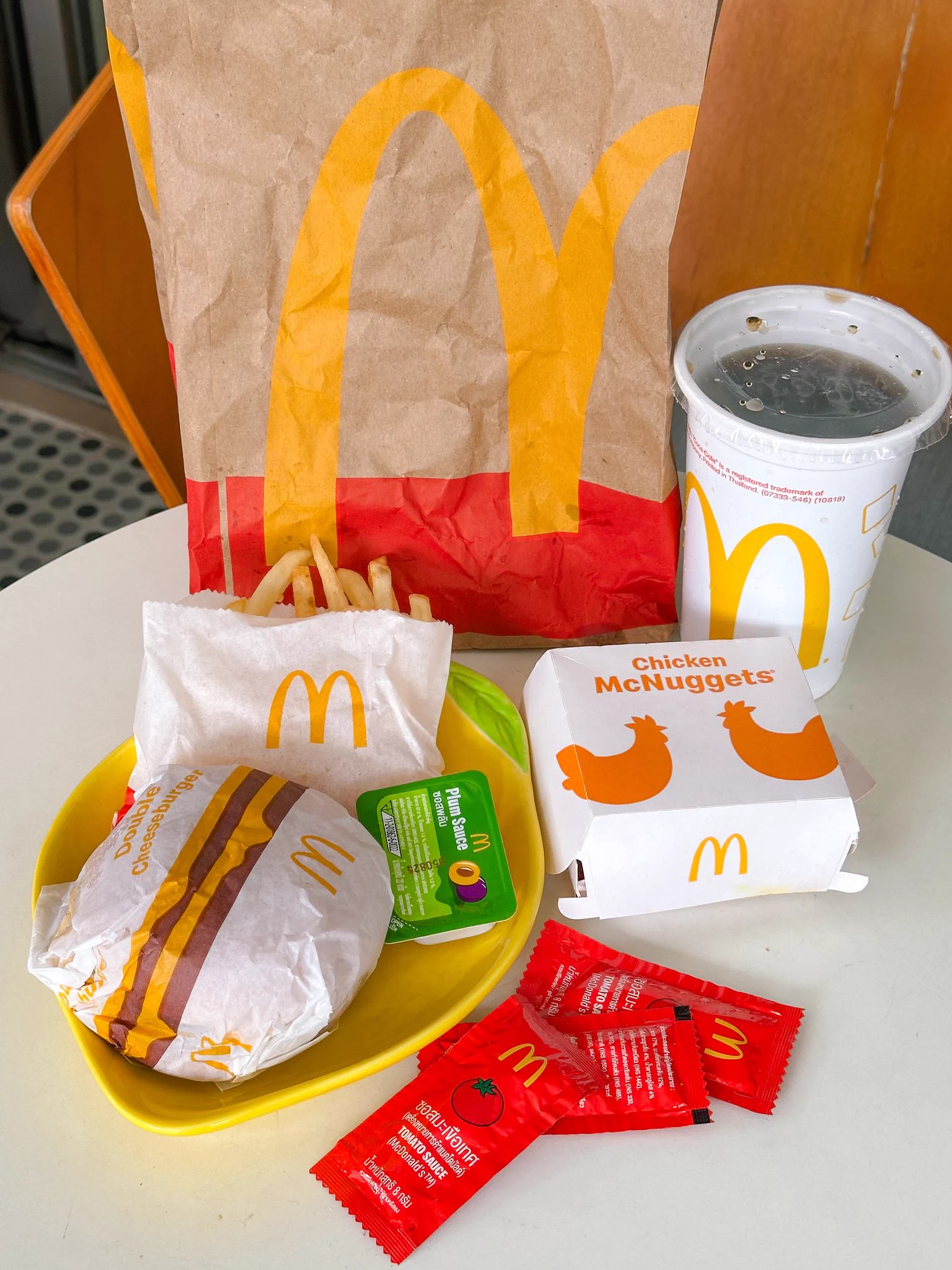 ดับเบิ้ลชีสเบอร์เกอร์ลดเหลือแค่ 199 ใน grabfood แถมใส่โค้ด 𝗠𝗖𝗗𝟭𝟬𝟬 ได้ลดเพิ่มไปอีกสูงสุด 100 บาทเลย https://t.co/dQc9VPFT0Y