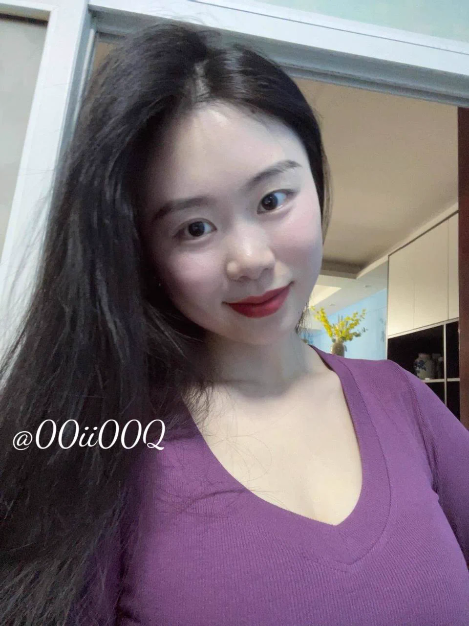 喜欢自拍的感觉。不仅仅是记录着离婚后容光焕发的样子，更是记录着约到人后的春光旖旎…这个粉丝说奶子沉甸甸的，你们也想捏捏看吗～ https://t.co/gJFuCnqBSO