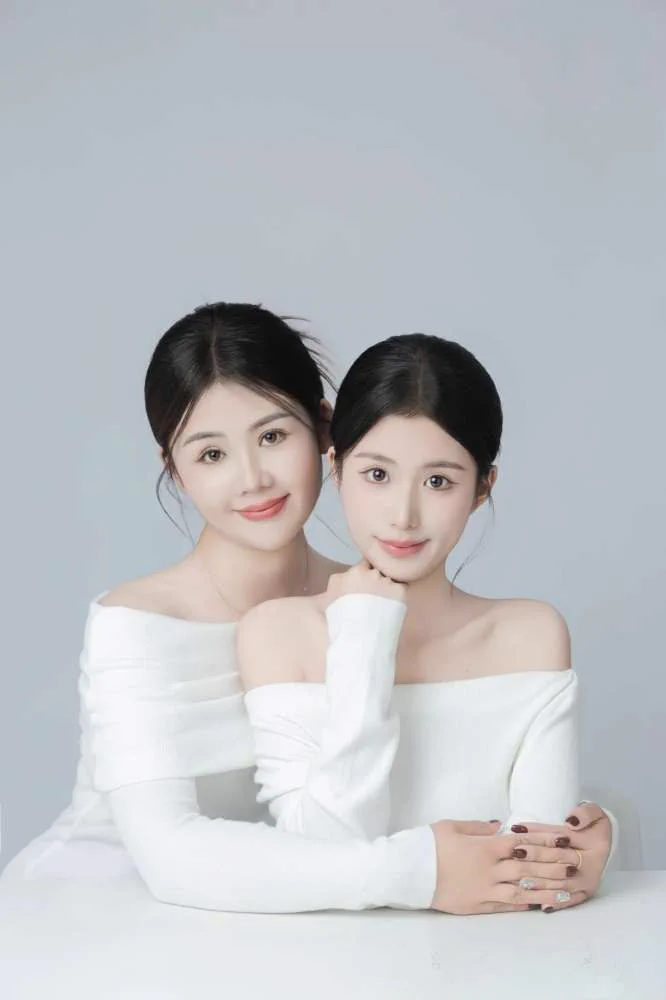 深圳 新人母女首次开假一陪十是真实的母女，不是专业人士，不验证母亲 170 体重108 40岁女儿 173 体重108 19岁🉑️陪🛀🉑️🐍💋🉑️69🉑️深🐒🉑️🐻🦵🉑️情趣诱惑，🉑️扮演情景剧，解锁各种姿势配合度极高大号👉🏻白鹤🥇私人订制@bh8881bot https://t.co/3MlR3SnRsa