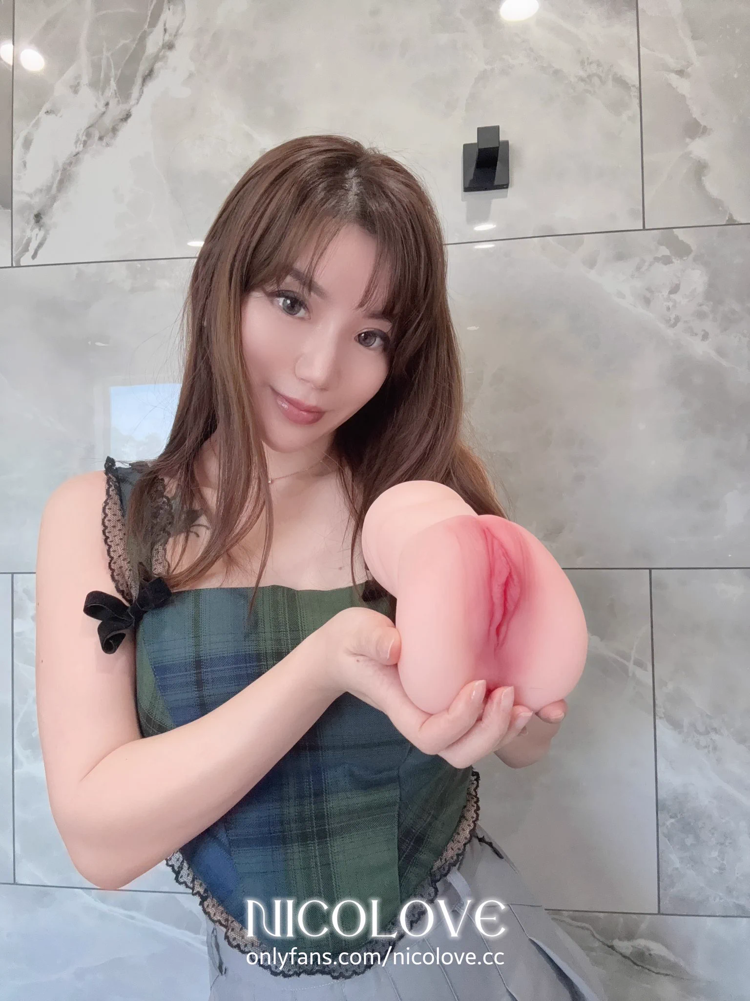 倒模飞机杯终于上架啦💦💦💦有兴趣的淘宝搜索喔🩷悦玩匣【NicoLove妮可真人倒模】网红1:1复刻名器男用自慰飞机杯@yuewanixa 📨@ToBulma@ToBulaer@KawasawaSen@BulmaList https://t.co/xC3uj5nmmS