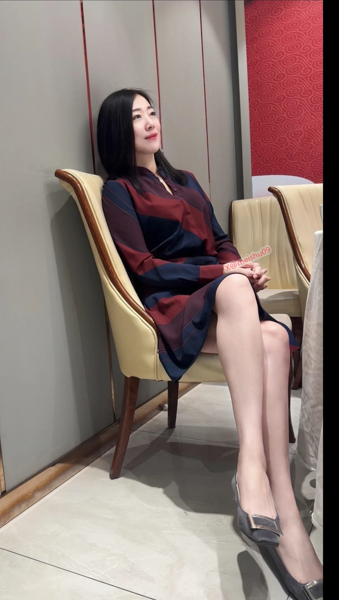 超有气质的阿姨不要对任何人，抱有任何道德洁癖的期望，这个世界上每个灵魂都半人半鬼，凑太近了谁也没法看。 https://t.co/Wd7YluAYFK
