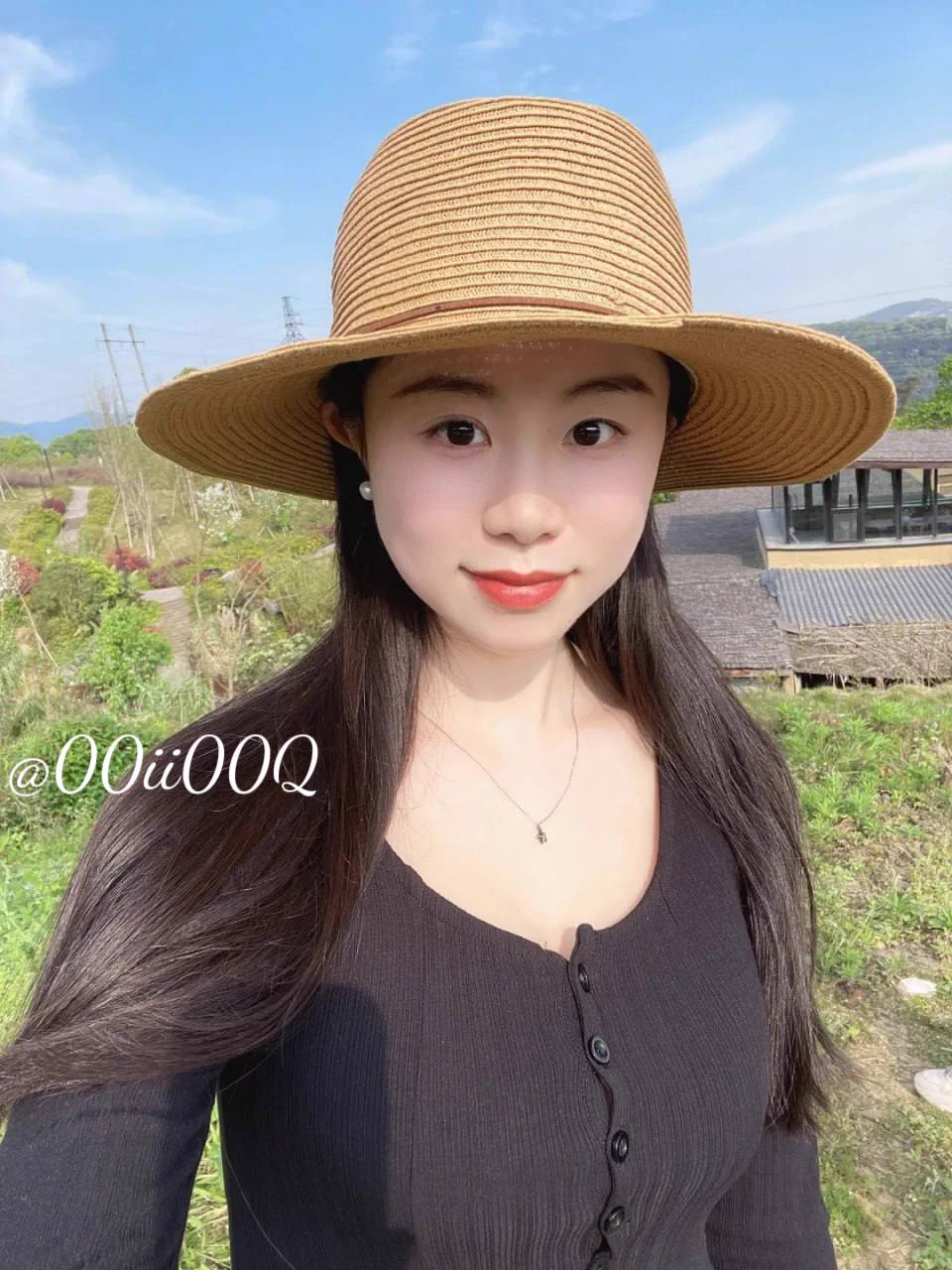 陪孩子去野外晒晒太阳，然后趁他在儿童乐园的时候，去和推友约个炮…这个姿势一直是都是最喜欢的，抽插的很深，感觉奶子都晃起来了…精液射在乳晕上的时候，感觉自己特别的淫荡…不过正常轨迹生活太久了，这正是我想要的刺激。希望在推特找到灵魂契合的长期固定炮友，同城优先回～ https://t.co/eYZXqt1ugx