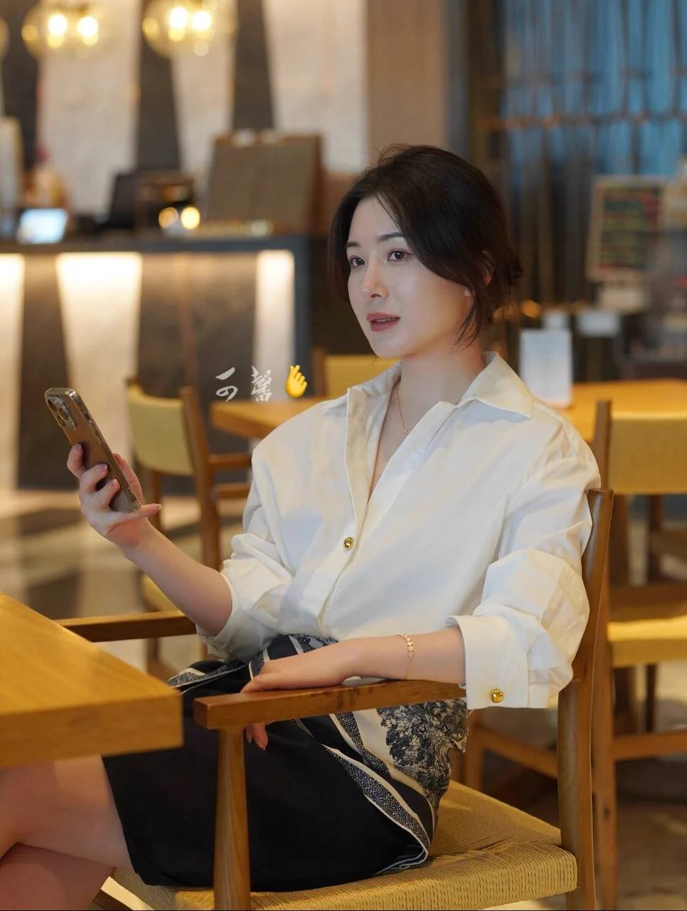 性欲上头的时候脑子里真的会冒出之前被玩具弄到高潮的淫荡样那感觉太刺激了。震动感特别足，小穴都麻了。最后拔出来的时候水儿都要飞溅出来了…高潮后用肉棒插入的瞬间整个人都软！好怀念那种浑身抽搐酥麻的感觉。有没有粉丝想见面满足下我的～评论区或私信我😍 https://t.co/EbhJsDzmFw