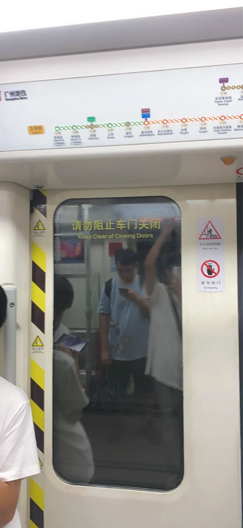 平日软弱无能的社畜，背地里竟然…#男娘 https://t.co/CB74930sIf