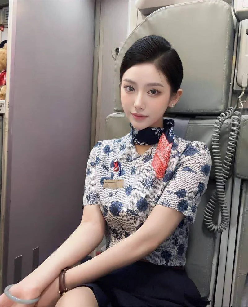 上海 #普陀🦜5️⃣东航最年轻空姐✈️  🦜04  170  D  可看证件真🐻无整   🉑69🐍皮肤紧致无赘肉  超完美比例三点粉   少量时间兼职  需提前预约时间  咨询👇🐧：2533563126🛰️：sgh689745✈️：https://t.co/lO85lsj861看照门槛🚪100（永久有效）备注zfb口令🧧添➕✈️ https://t.co/YmZiW1YfCw https://t.co/DTHmhAeOIz