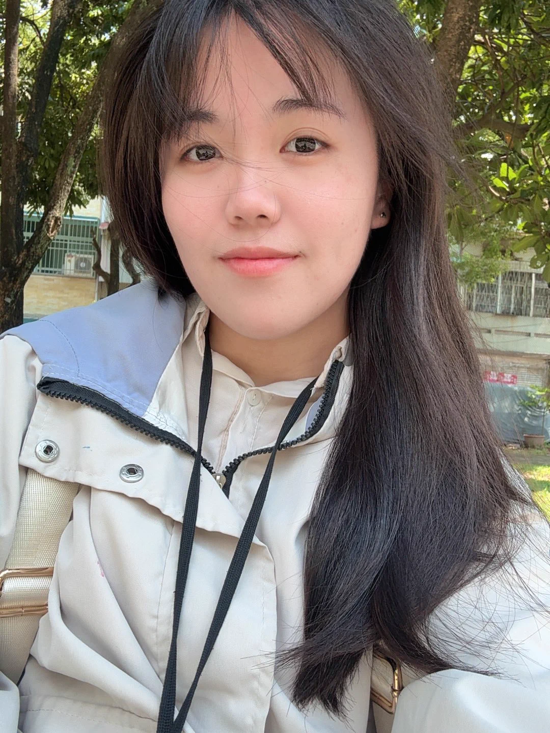 看太多負面的文章

害狗狗也有一點點負面情緒…

這個菇菇是可以吃的嗎）長在公園🤣 https://t.co/V7P5Bvru0U