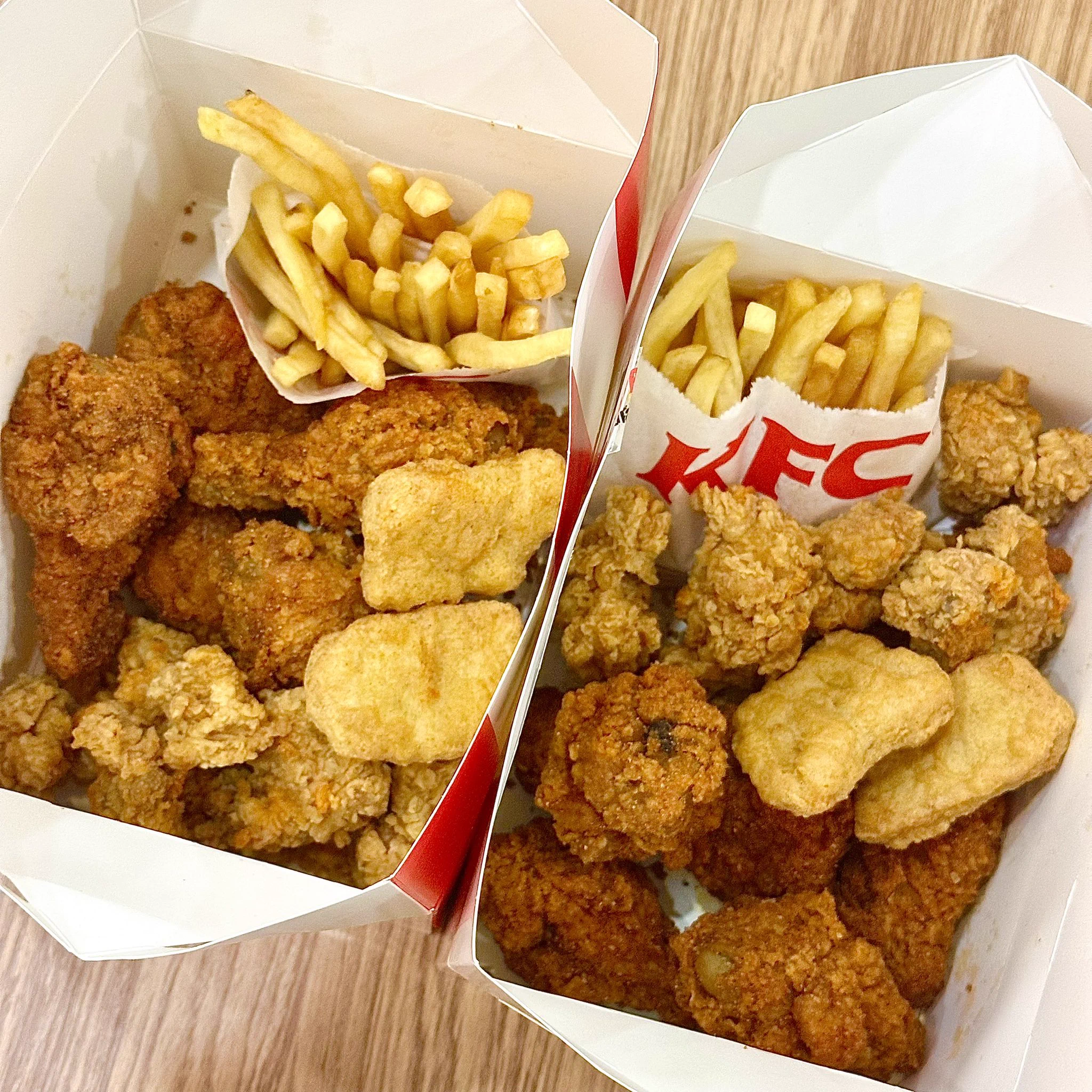 KFC แกร้บสแน้คใส่โค้ด MEGA ลดเหลือ 139 บาทเองในแกร้บฟู้ด ลดแรงมากกก ฟินน ทางนี้จัดไป 2 ชุด กดสั่งเลยจ้าา 🍗 https://t.co/jvVHlQ7exA
