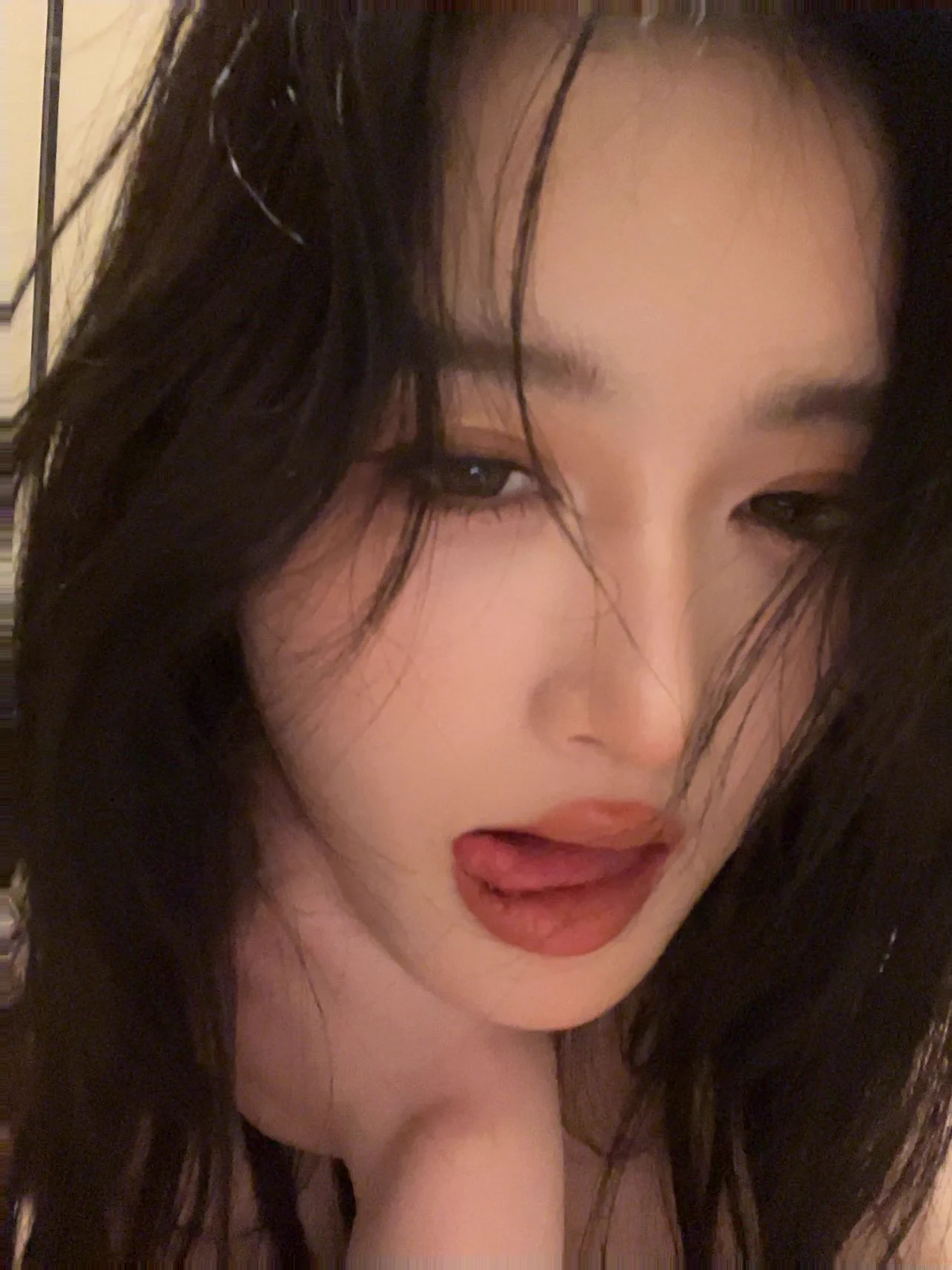 绝望的直女💔 https://t.co/uIUban8F8u