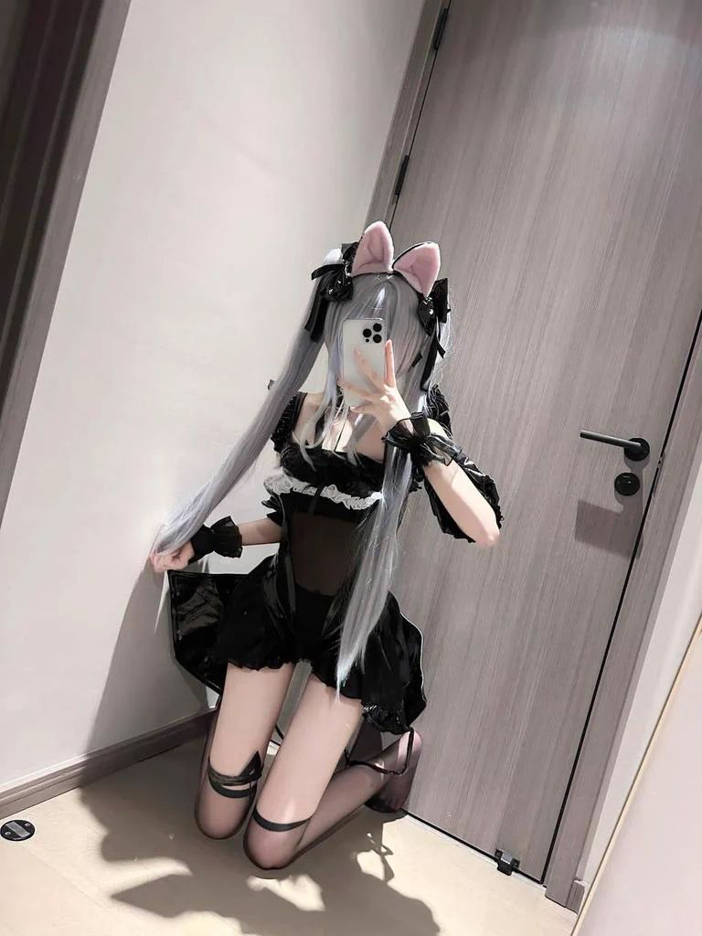 再不理我踹死你！！！ https://t.co/EByWY2c6F5