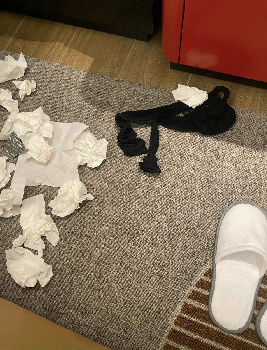 昨晚还是赴约了，第一次约了推友，男人没约到你之前都说自己十八厘米，四十分钟起步...

完事说我水太多了叫得太好听太爽了，没控制住今天状态不好，不到十分钟就完事了~嘴比下面还硬...

推上的男人都这样么，有没有超过十分钟的啊~
附近可以试试~ https://t.co/Xe0rwtisey