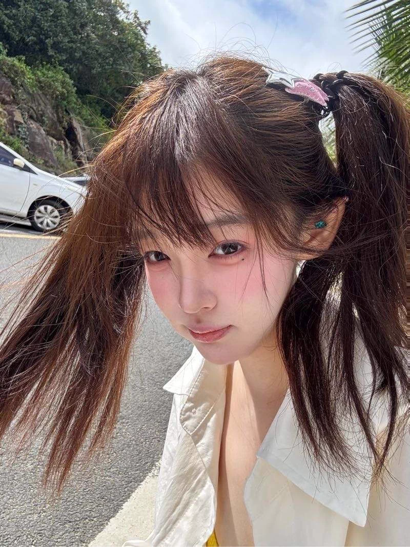 #上海
极品小纯全身0整清纯美少女  皮肤雪白  05年 
艺术学院学生🧑‍🎓圈外兼职   天然馒头B  筷子🥢腿
  生活照  初恋女友感  无风尘 可爱乖巧  不画浓妆
不抽烟🚬不喝酒    情商高

𝐇𝐢𝐠𝐡𝐭▸170cm   𝐖𝐢𝐠𝐡𝐭▸46kg     𝐂𝐮𝐩▸B
Q：1838738741
V：beizhe16
✈️:https://t.co/XGBWQiEQgX https://t.co/MnpZCTQMYd