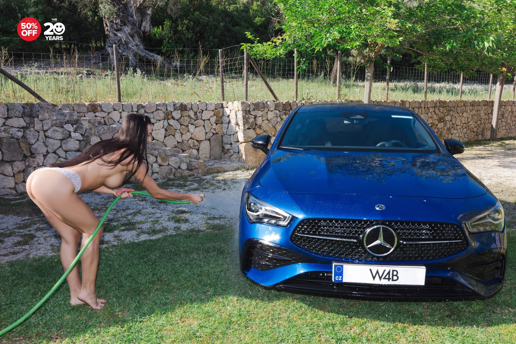 Eva likes to wash cars. Can you help her? →→→ @sapphiraeva https://t.co/8WpGPlkHzt