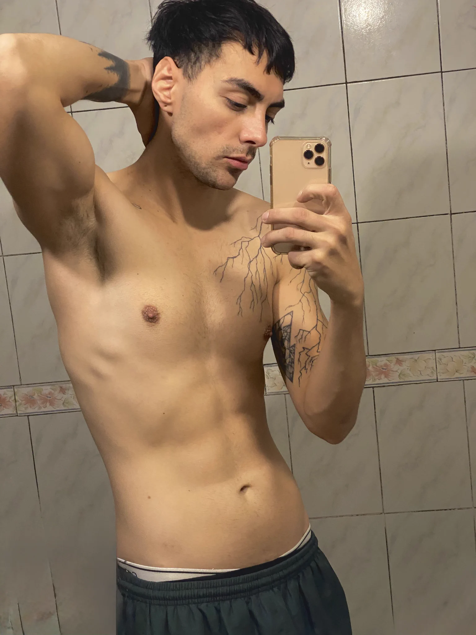 Chudaí 🍆 https://t.co/mCBktNJmVf