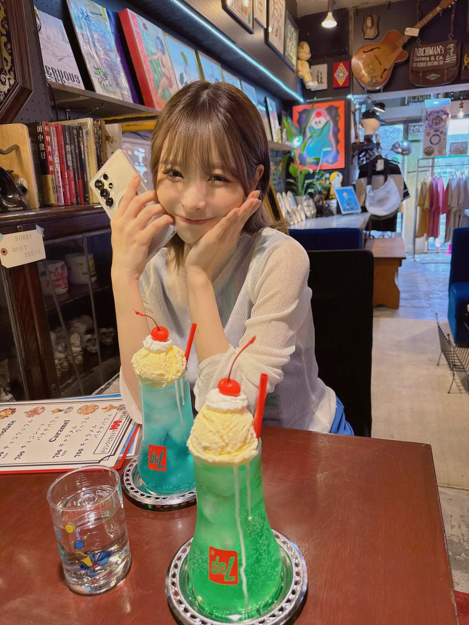 クリームソーダ💚🩵 https://t.co/CwEJFW2FkW