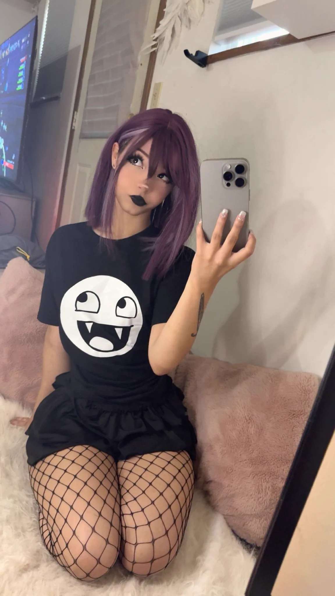 hi (say it back pls) 💜 https://t.co/GlmVjejori