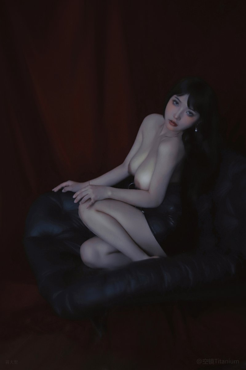 “心跳扳机”                 

摄影：@kjtitanium_

#禁欲 https://t.co/f7z79jqjMr