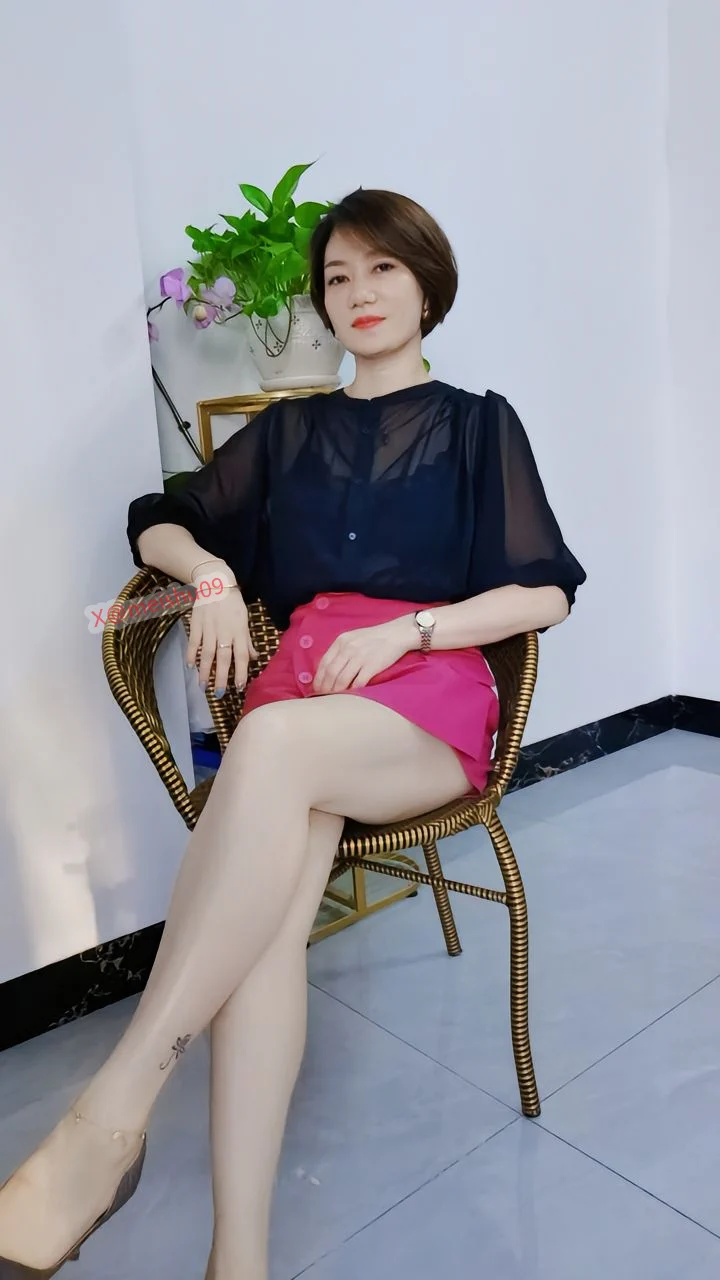 英文老师即视感

终于有一天，你会知道：公交5分钟一班，地铁9分钟一班，缘份有时候一辈子只有这一班。 https://t.co/md6oy9zJui