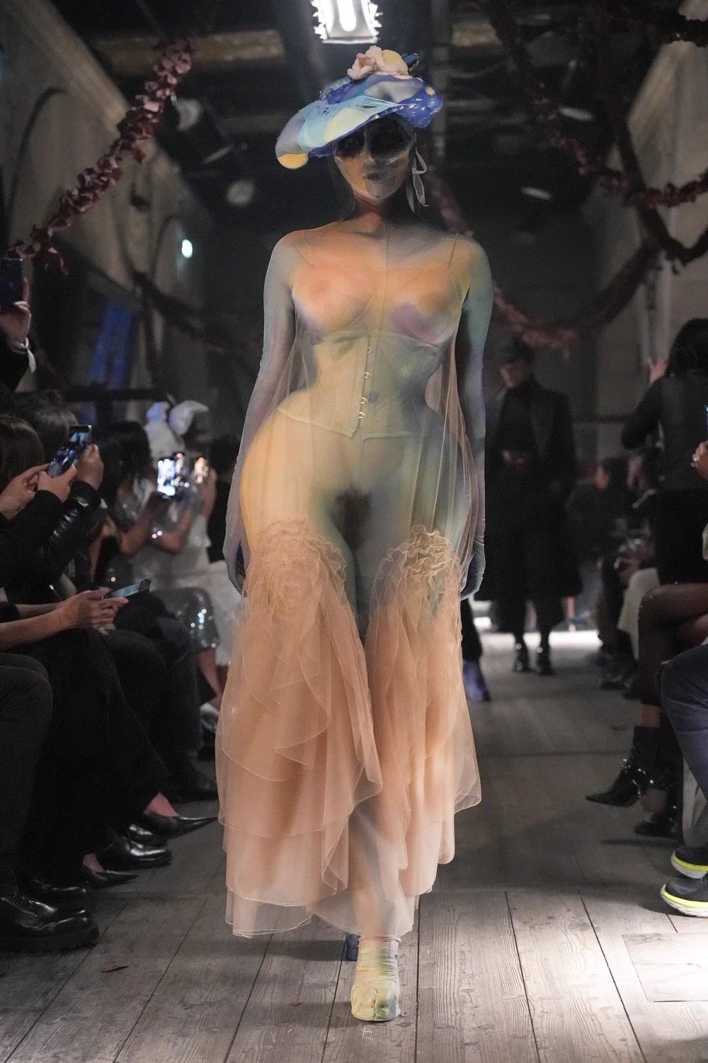 Maison Margiela Couture Spring 2024 https://t.co/KtH15iwN4R