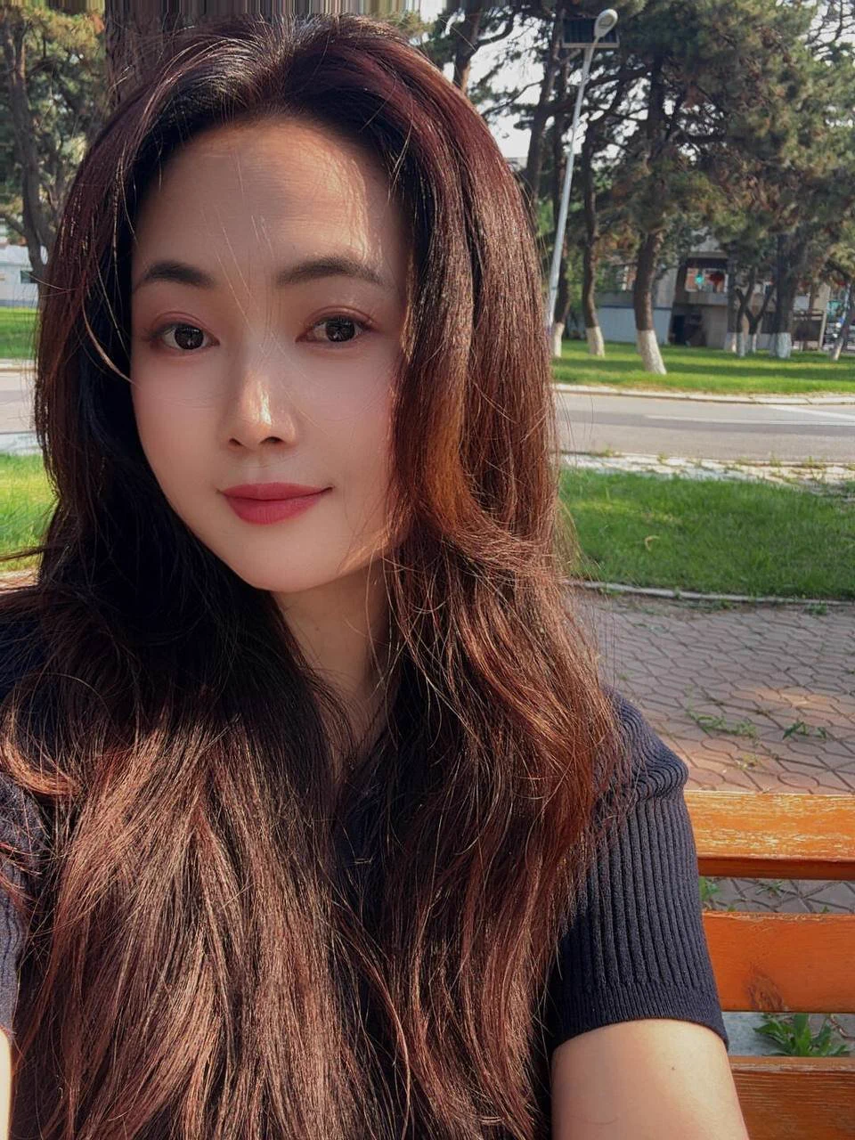 周末和粉丝约啪，被他夸我胸型好看，还要拍几张照片留个纪念～

其实我挺喜欢这种慢慢调情再进入到啪啪状态，在小穴最湿润，肉体最想要被满足的时候被插入，那种感觉真的太爽了…

虽然这么说有点淫荡，但还是要直面表达自己的性需求更利于自己释放，你们赞同嘛？ https://t.co/HgH3GJcApE