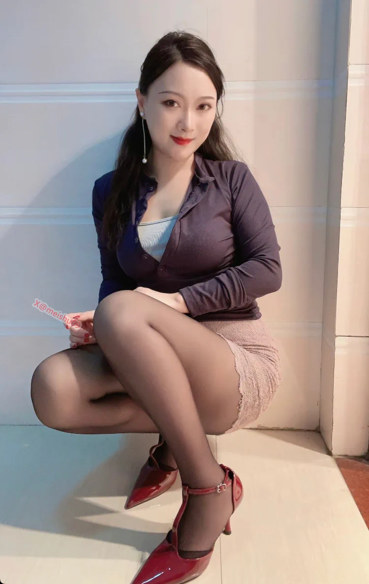 世人世事总在教我放弃，甚至连书里都有记载说，不执着也是一种美德。奈何我问心无愧，我偏要勉强。那些都是很好很好的，我也喜欢，我偏也都要。 https://t.co/3mB8fdAfRf
