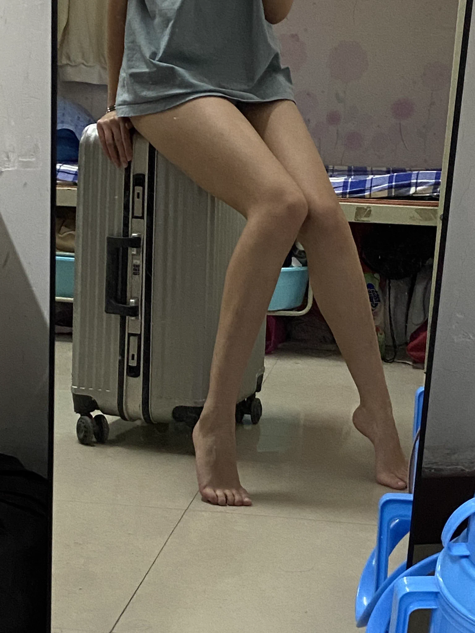 女大学生宿舍反差系列（76）
@MaecMax｜@QnewHome
@DaecMax ｜@SnewHome
@GaecMax ｜@GnewHome
@WaecMax｜@DnewHome

#反差 #反差女大 https://t.co/kFwmOD3cBO