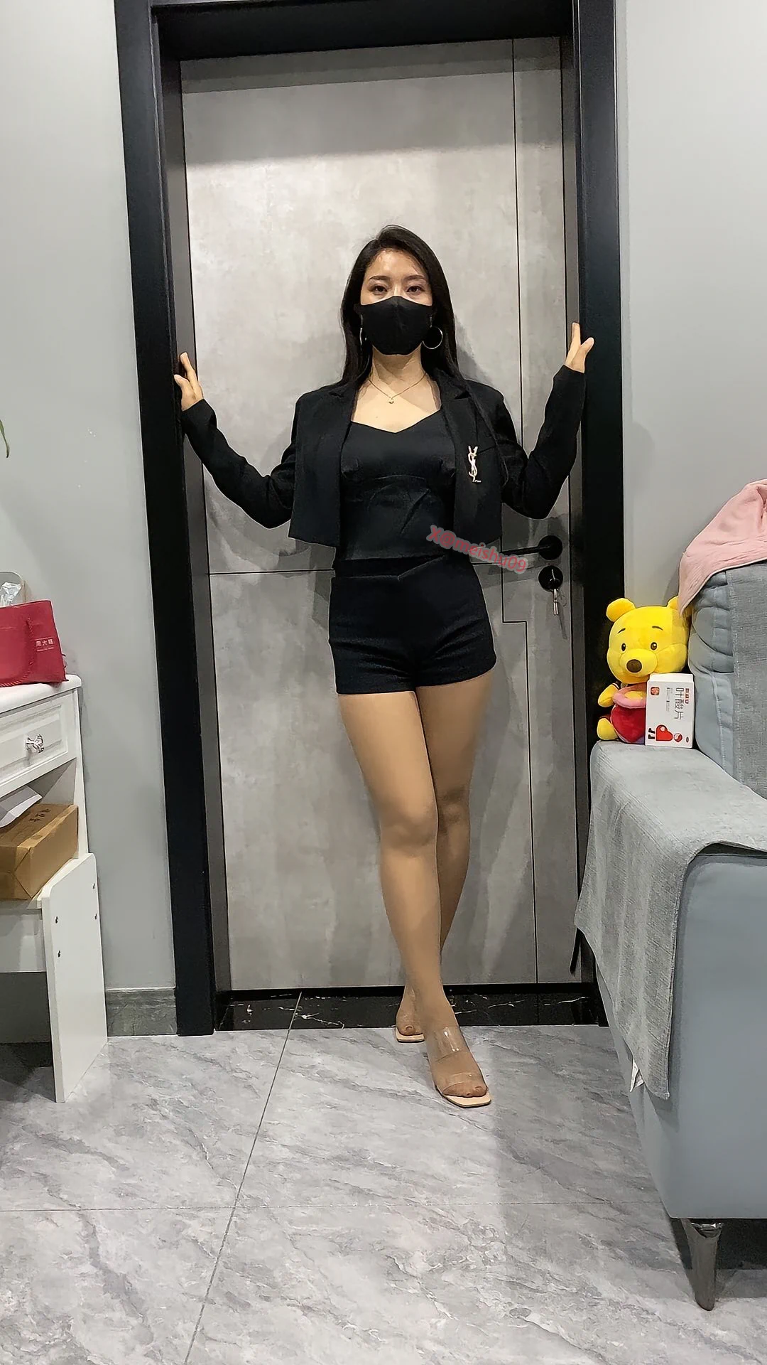 卖原味内衣丝袜的熟阿姨😆

谁都曾是面对爱情迟钝惊慌的小狗，谁都曾是驰骋黑夜心善刀快的少年，而青春却像风中鸟群，忧伤明媚却也倏忽飘散，你我但凡清醒，都要歌颂爱情，游戏人间” https://t.co/j5CLyIxPlB