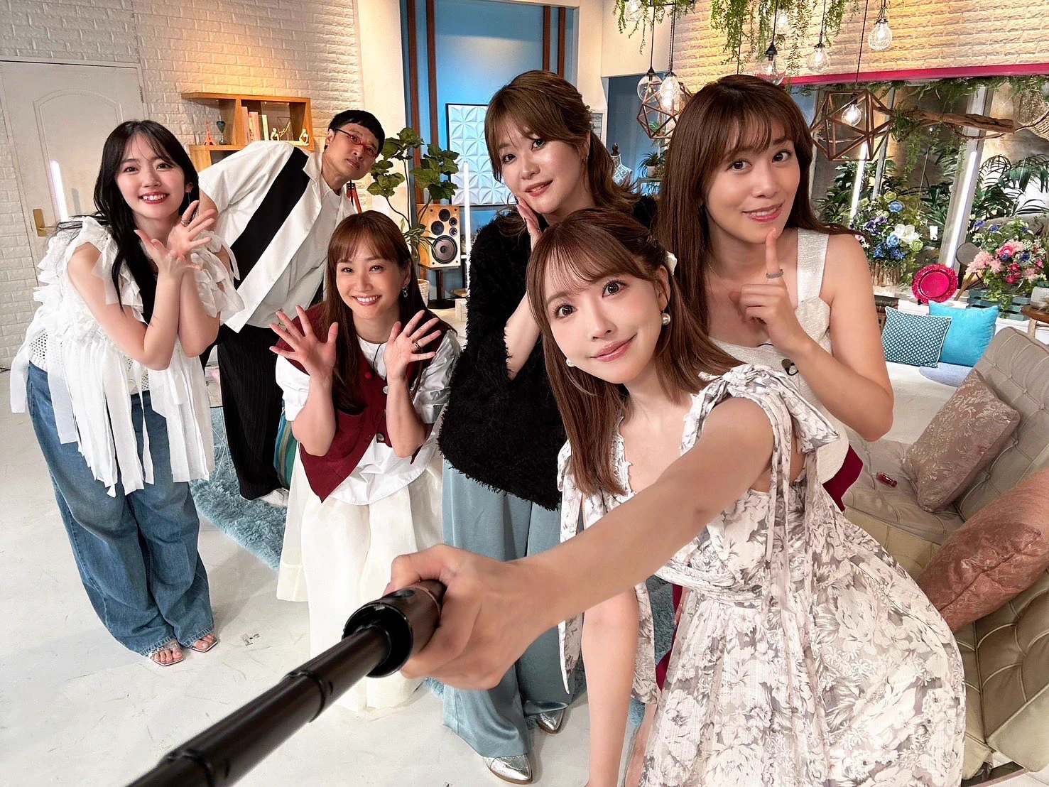 今夜23:00〜
「あざとくて何が悪いの？」
1時間スペシャルに
出演させていただきます💓

スペシャル会に呼んでいただいて
とっても嬉しいです☺️☺️

ぜひご覧ください🫶🏻🫶🏻 https://t.co/8doVyuAV6h
