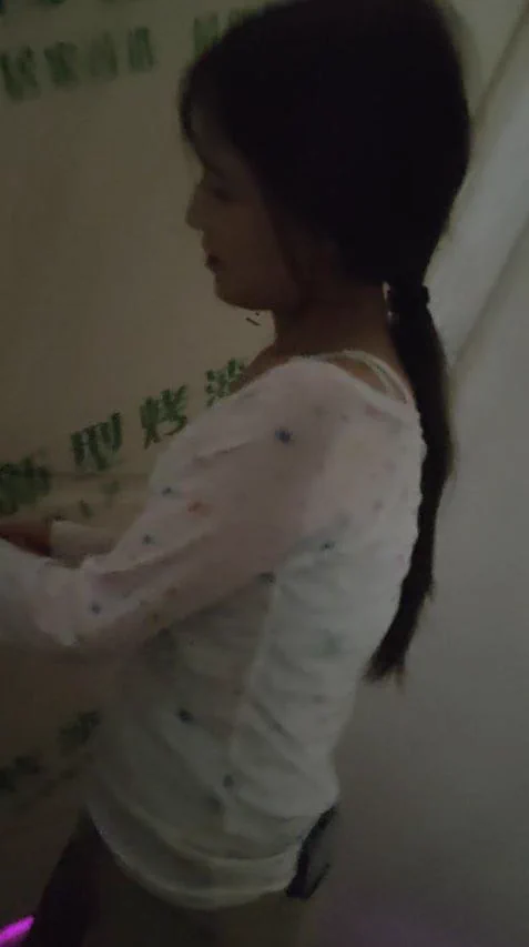 重庆扫街日常，不断的为兄弟们探索新惊喜。两张帮助下无家可归的孩子！胸抓着干是真的爽嗨，扫街遇上良家小女的感觉，又是一个刚下海的姐妹 #站街女 #站街 #扫街 https://t.co/Z2vGbxlPrZ
