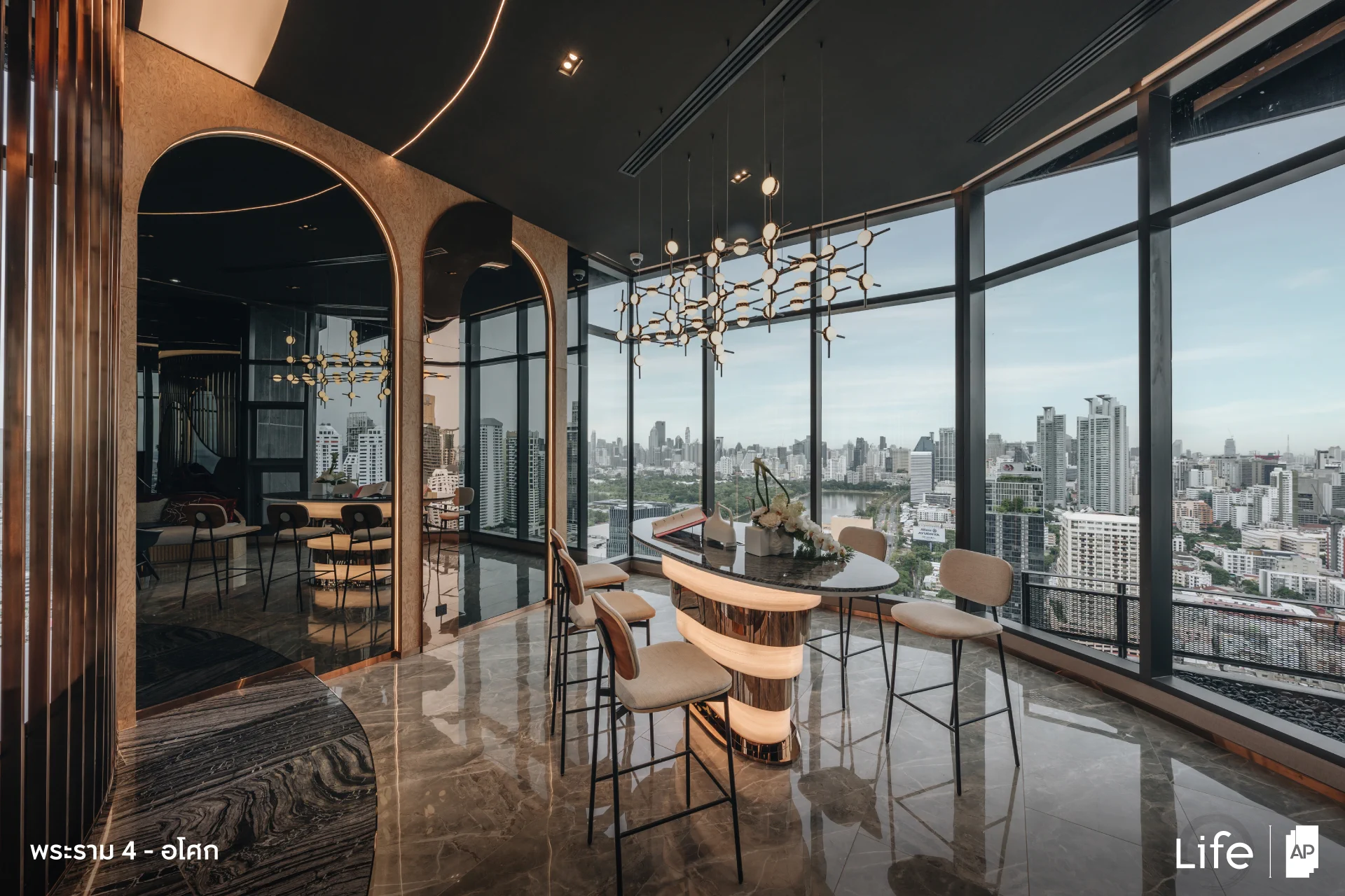 LIFE พระราม 4 - อโศก
The Circular Lounge พื้นที่สุดชิล มีที่นั่งให้รีแลกซ์เต็มที่ พร้อมหน้าต่างบานใหญ่ที่มองเห็นวิวเมืองได้แบบเต็มๆ ตา

สอบถามข้อมูลเพิ่มเติมได้ทาง ☎ 1623

▫️APThai ▫️ชีวิตดีๆที่เลือกเองได้ ▫️APCondo 
▫️APคอนโด ▫️APLivingseries https://t.co/YQZydTr4zG