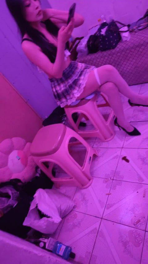 群友返图：珠海的兄弟2张得吃的轻熟天花板，果然岁月从不败美人，体验过一次就得忘记嫩妹！#站街 #站街 https://t.co/jLfLBeA4XD