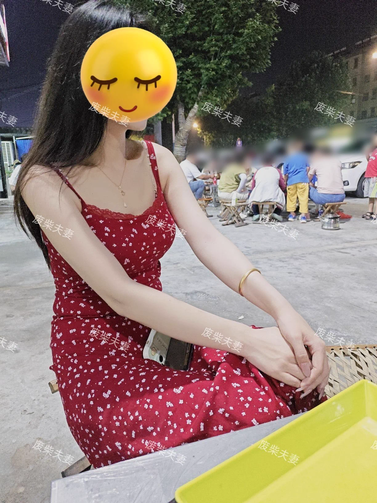 带老婆吃个大排档，就想让老婆穿的骚骚的，漏一点的，然后在人多的场合让他们用眼神意淫
#临沂 #夫妻 #绿帽夫妻 #淫妻 #交换 #找单男  #临沂绿帽 #夫妻互换 #淫妻3p #多人轮操 https://t.co/46XJuLGXWg