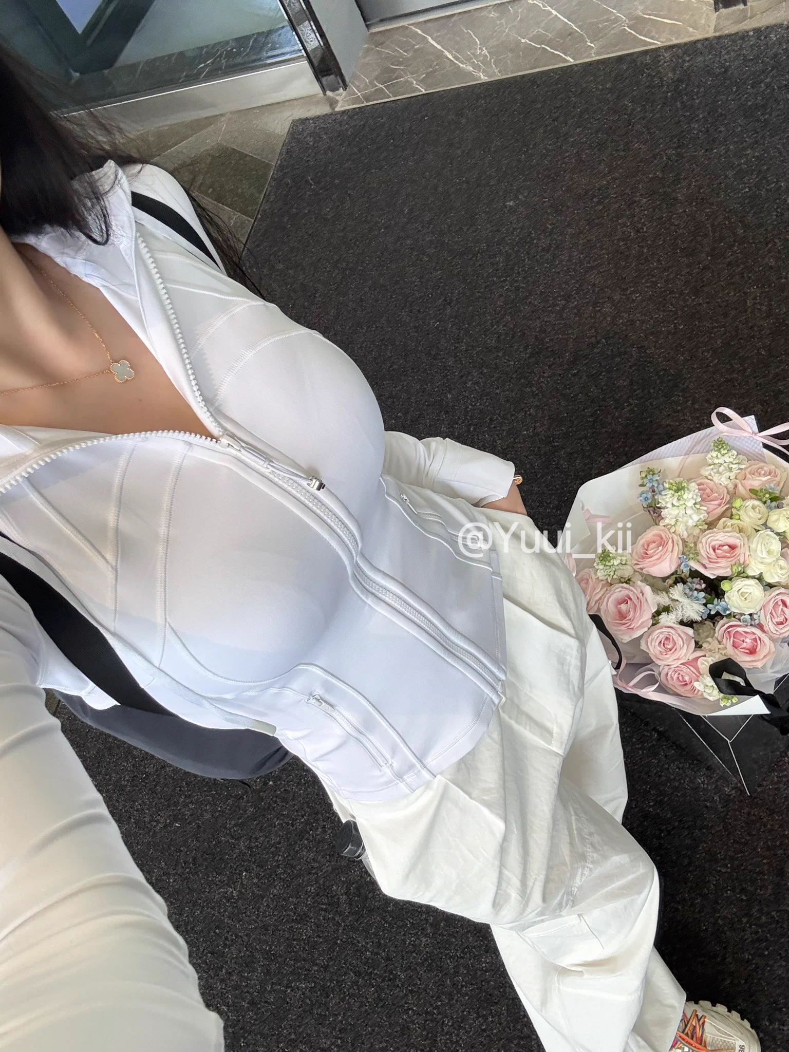 更新个春季约会ootd
（为什么没更夏季是夏季还没出门过😵‍💫预售的小裙子也没发货😵‍💫）
和想象中不一样吧！ https://t.co/jh4hmP1fEx