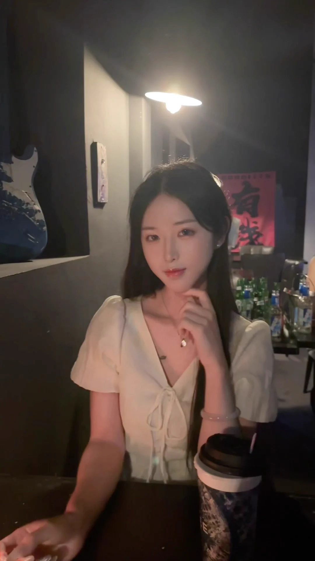 清纯风举牌认证男娘，168cm/45kg，23岁，目前还只接受半绿，也就是口和手，400次，人在成都，自己有地方，真是一张绝美的脸，期待各位的开发 https://t.co/1wmIaGbykM