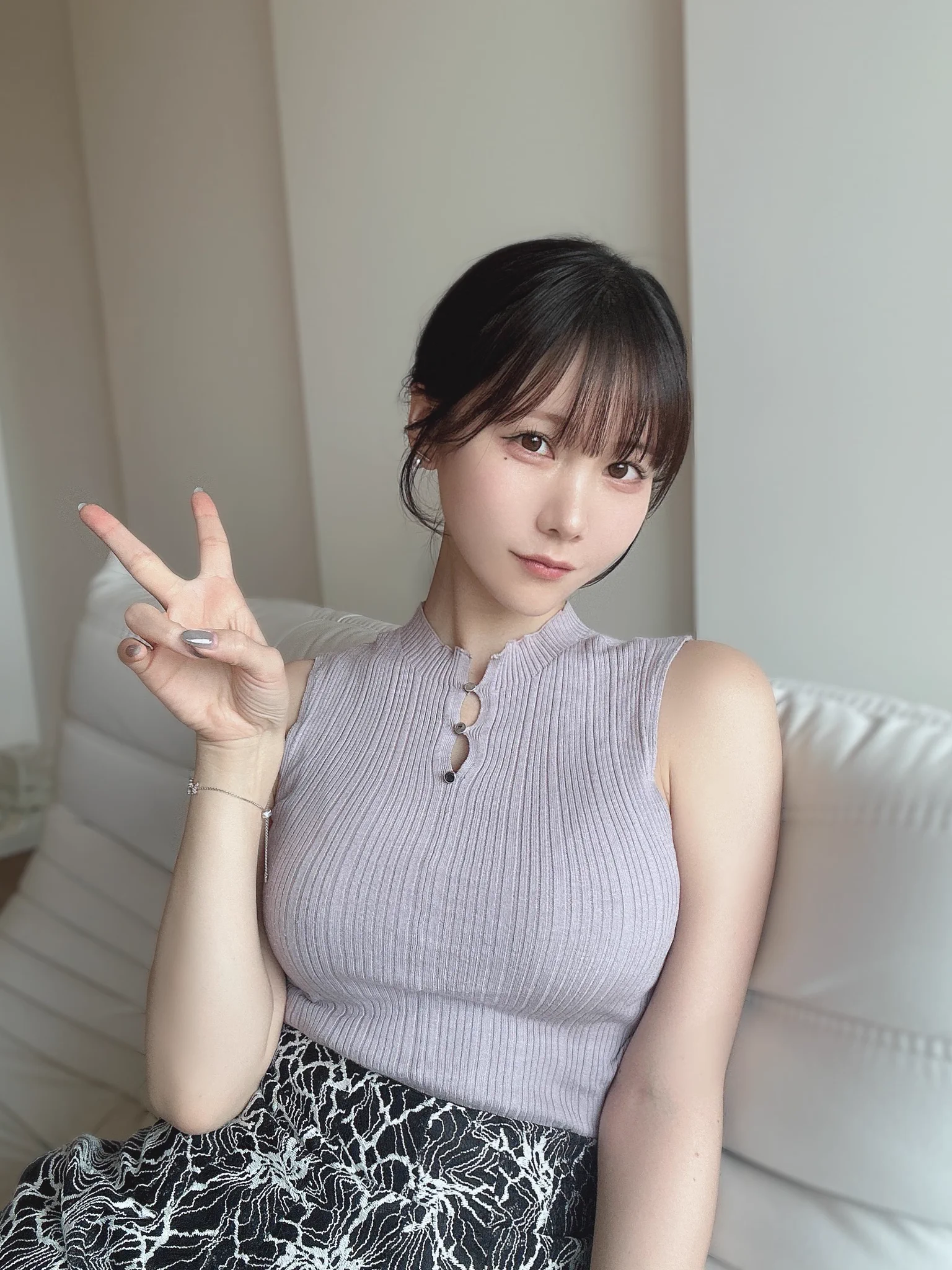 服きてる✌️ https://t.co/qNrB8yLm9Q